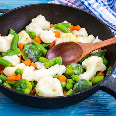 Kobne greške prilikom kuvanja zamrznutog povrća: Zato  mu uništavate hranljivost i boju!
