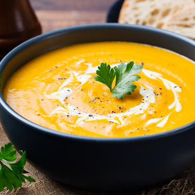 Supa od bundeve i šargarepe sa tajnim sastojkom: Ugrejaće vas i okrepiti za tili čas! (RECEPT)