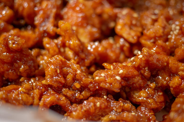 Najukusnija piletina na svetu: Trik korejske kuvarice pogledalo više od 18 miliona ljudi! (RECEPT)