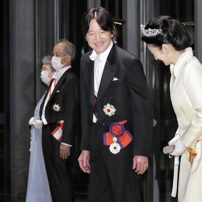 Japanska princeza opet odložila svadbu, otac presrećan: Ne verujem da će se moja ćerka uopšte udati! (FOTO)