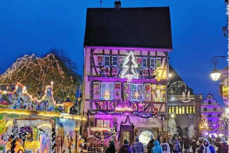 Ovaj francuski gradić se pretvara u prazničnu bajku tokom decembra: Čarolija u slikama! (FOTO)