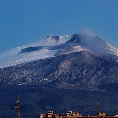 Eruptirao vulkan Etna: Fontane užarane lave i do 100 metara