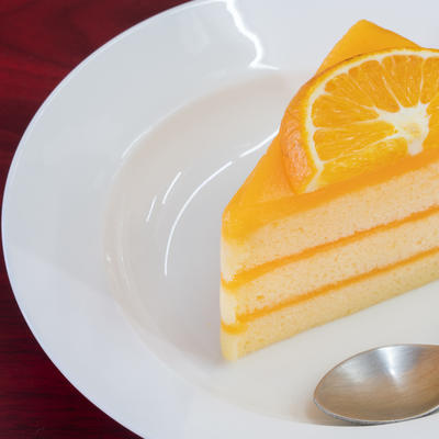 Čizkejk od pomorandže: Osvežavajući desert koji će nadmašiti sve ostale! (RECEPT)