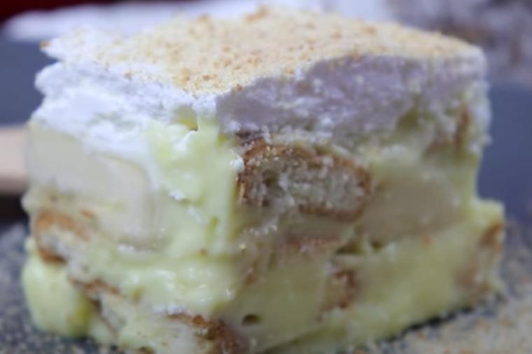Brzi kolač sa bananama: Kremasta i sočna poslastica sa dodatkom pudinga i keksa! (RECEPT, VIDEO)