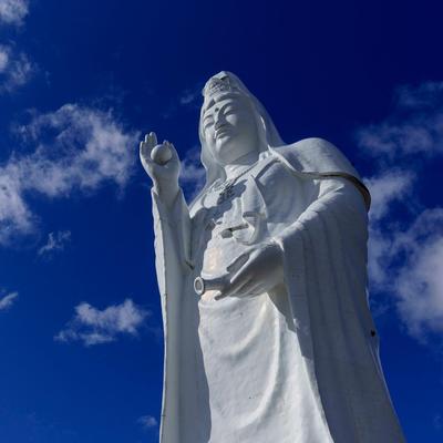 Jedna od najviših statua na svetu nalazi se u Japanu: Pogled na ovo božanstvo oduzima dah! (FOTO)