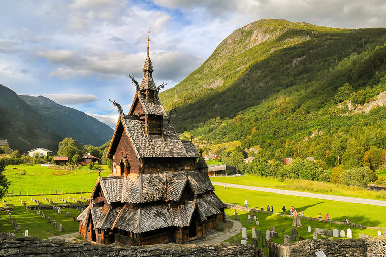 Drvena crkva, srednjevekovni dragulj Norveške: Preživela i kugu i ratove!