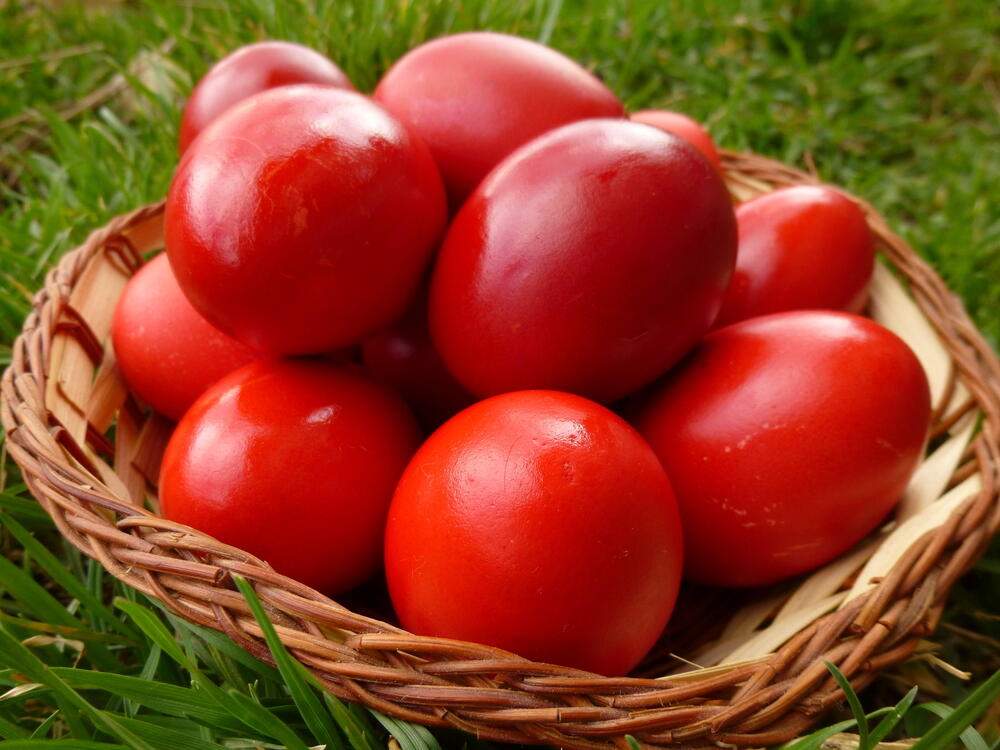 Farbanje jaja, Uskršnja jaja, Vaskršnja jaja, Crvena jaja