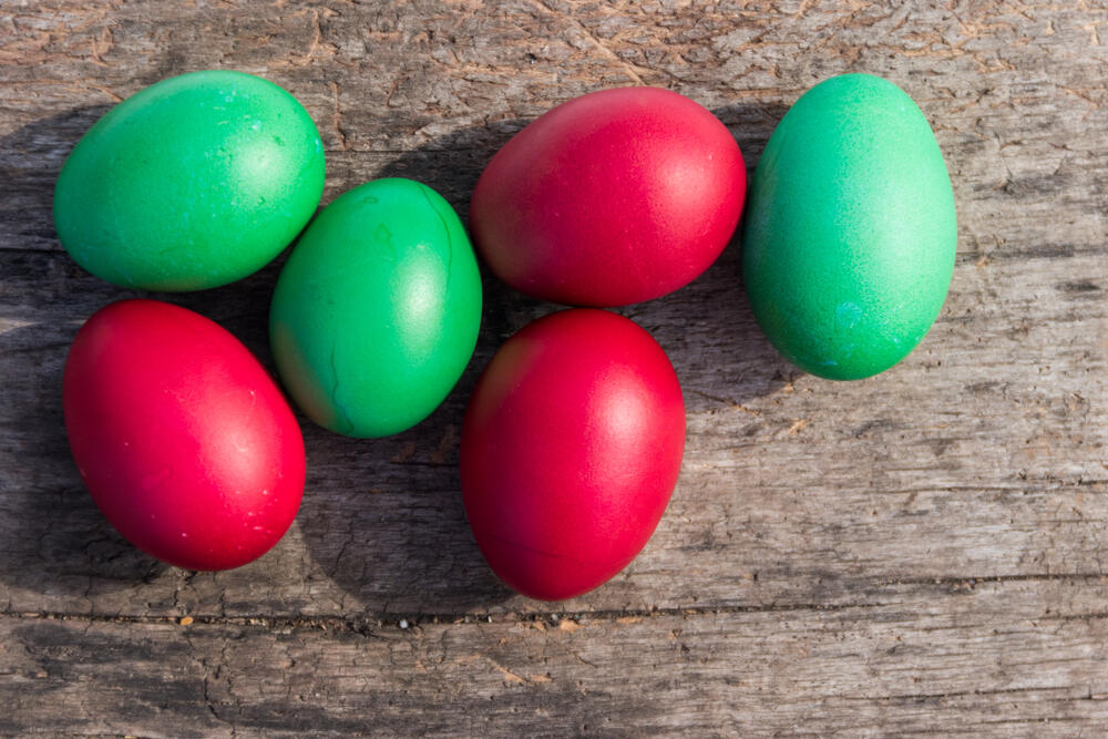 Uskršnja Jaja, Zelena jaja, Crvena jaja, Vaskršnja jaja