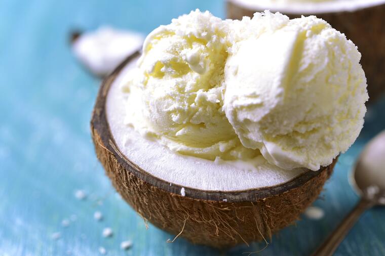 BOLJI OD BILO KOG KUPOVNOG: Najbolji recept za domaći sladoled od kokosa!