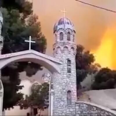 BOŽJE ČUDO NA EVIJI, NA KOJOJ BESNI POŽAR: Vatra je progutala sve, a onda se magično zaustavila ispred manastira! VIDEO