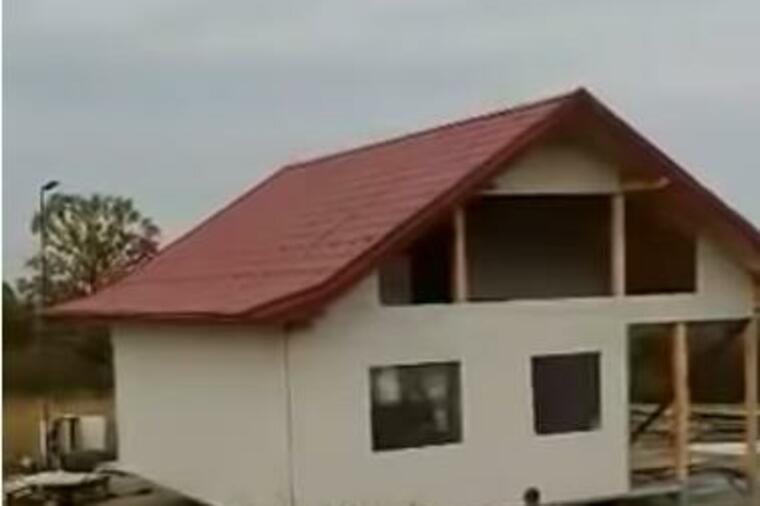 ČAS HOĆE SA OVE, ČAS SA ONE STRANE: Bosanac izgradio rotirajuću kuću kako bi ugodio ženi!Ceo region mu aplaudira!(VIDEO)