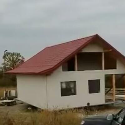 ČAS HOĆE SA OVE, ČAS SA ONE STRANE: Bosanac izgradio rotirajuću kuću kako bi ugodio ženi!Ceo region mu aplaudira!(VIDEO)