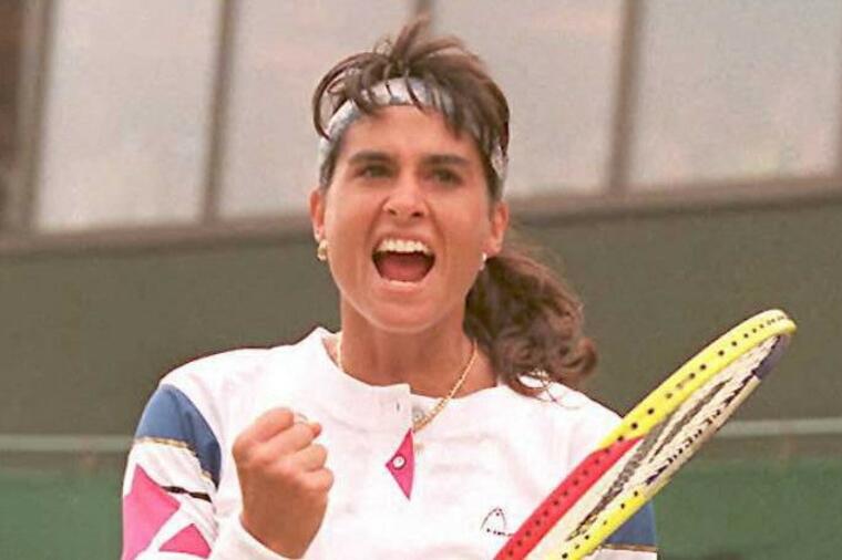 ZA NJU JE VREME STALO: Evo kako danas izgleda čuvena teniserka - GABRIJELA SABATINI! (FOTO)