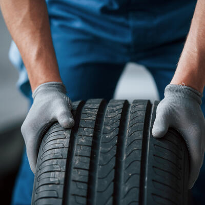 NAVIKE ZAISTA PRAVE RAZLIKU: Koliko dugo mogu da traju gume na automobilu?