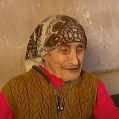 EVO KAKO ŽIVI NAJSTARIJA ŽENA U SRBIJI: Đurđa ima 114 godina, rodila je 11-oro dece, a ima preko 100 unuka i praunuka!