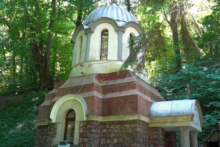BOG NIKOM NE OSTAJE DUŽAN: Kako je JEZIVA porodična tragedija iznedrila manastir u Srbiji u kojem se dešavaju ČUDA!