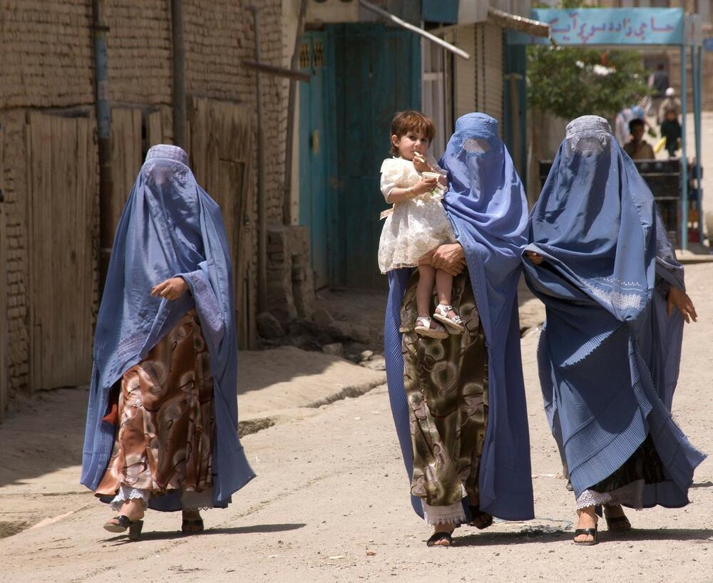 Žene, Burka, Kabul