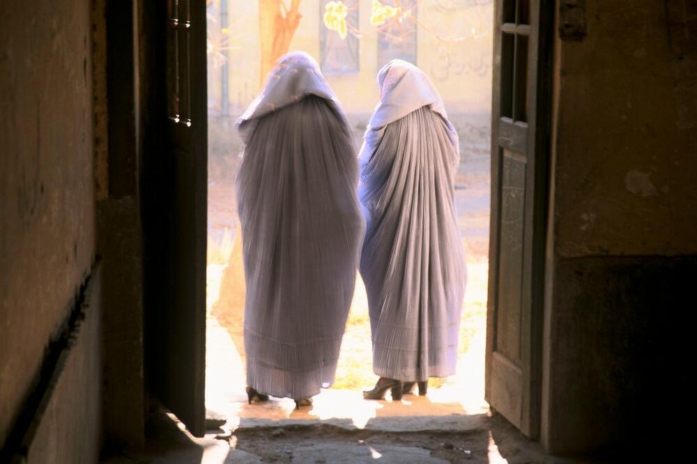 Žene, Burka, Kabul