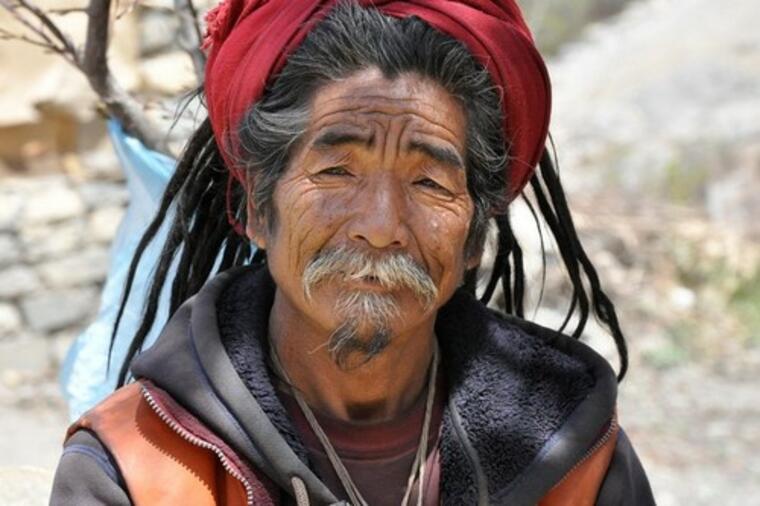 NE MEŠAJ SE U TUĐE STVARI I NE SMEJ SE TUĐIM SNOVIMA: 32 saveta nepalskih mudraca za dug i srećan život! NEPROCENJIVO!