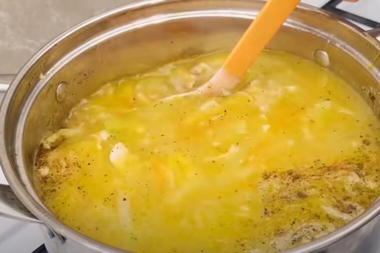 RUČAK ZA DANAS: Pileća turska supa koja okrepljuje celo telo i vraća snagu organizmu
