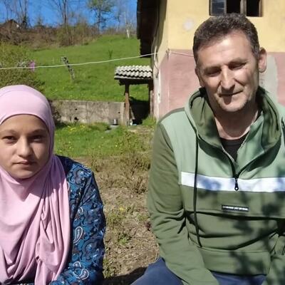 ZAJEDNO SE LEČILI NA PSIHIJATRIJI, PA ZAVRŠILI U BRAKU: Kako živi par iz Bosne posle 9 godina velike LJUBAVI