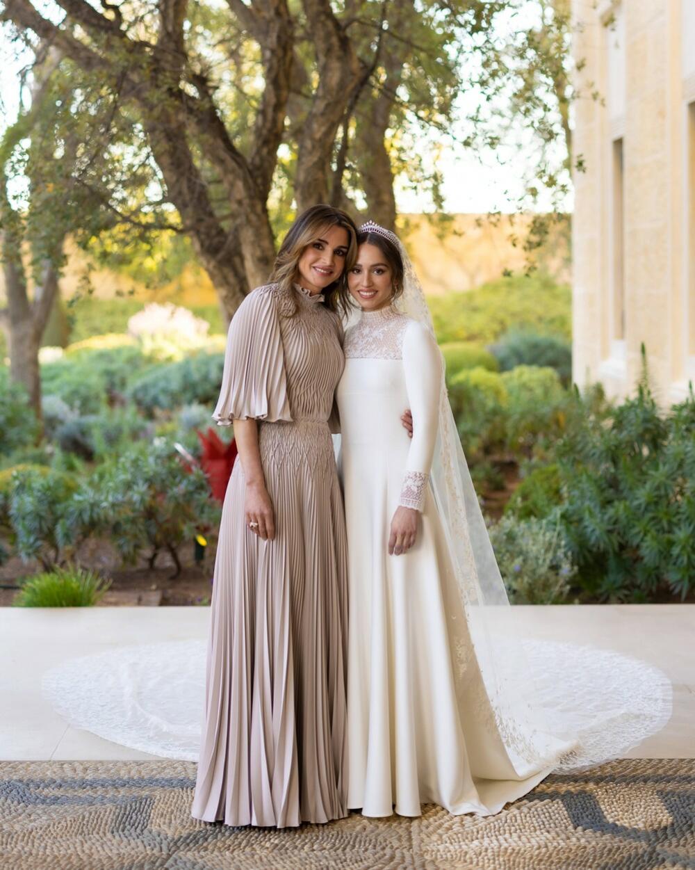 Kraljica Ranija sa ćerkom  