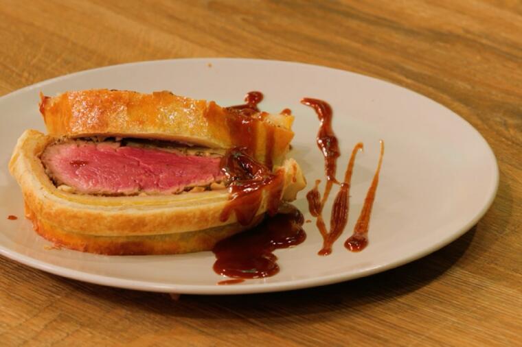 RECEPT DANA: Biftek Velington - kruna kulinarstva! Ako savladate pripremu ovog jela, smatrajte da ste uspeli