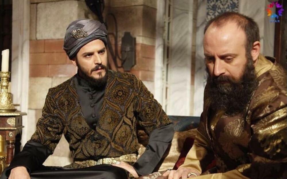 Mehmet Gunsur kao princ Mustafa  