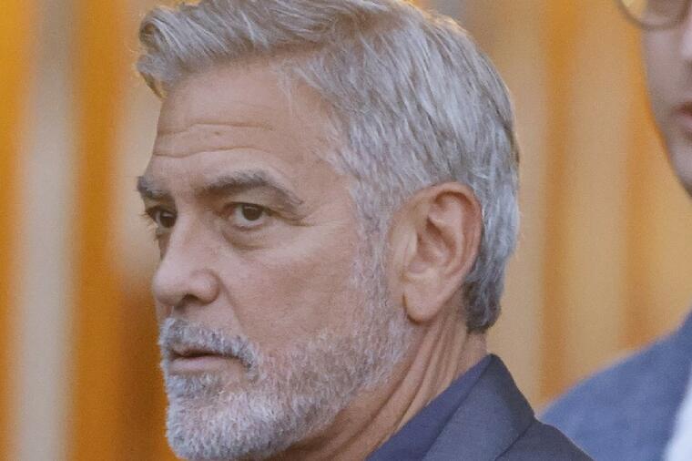 NE STARI SAMO BRED PIT DOBRO: Džordž Kluni je pre 17 godina operisao kapke, a za ostatak je zaslužna njegova RUTINA