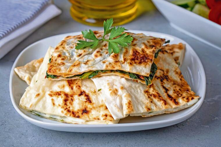 GOZLEME: Tradicionalno tursko jelo koje Srbi obožavaju sada možete da napravite i sami kod svoje kuće