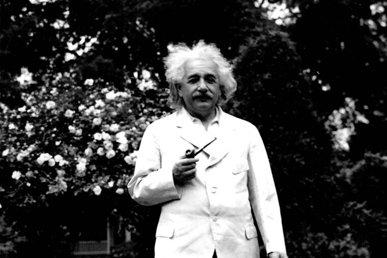 PRVO JE OŽENIO ROĐAKU, A POTOM JE ZAVEO DEVOJČICU OD 15 GODINA: Opijen slavom Albert Ajnštajn nije više znao za ČAST