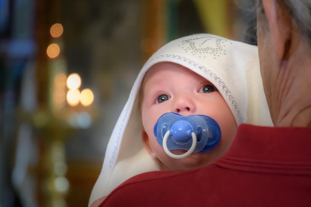 Dete, Beba, Crkva