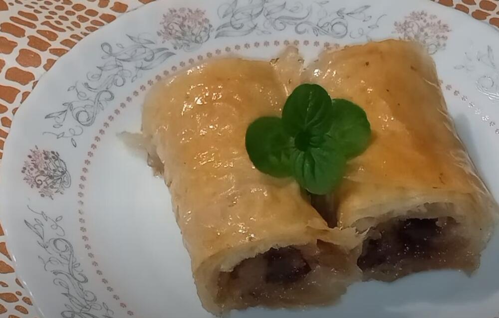 Baklava sa jabukama