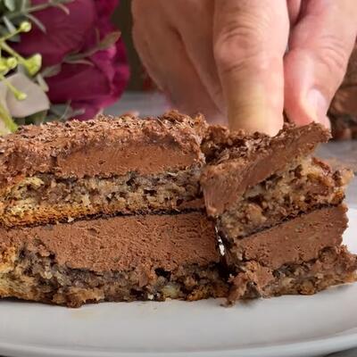 Recept za starinsku tortu od oraha i čokolade: Ovako su naše bake pravile svečani desert