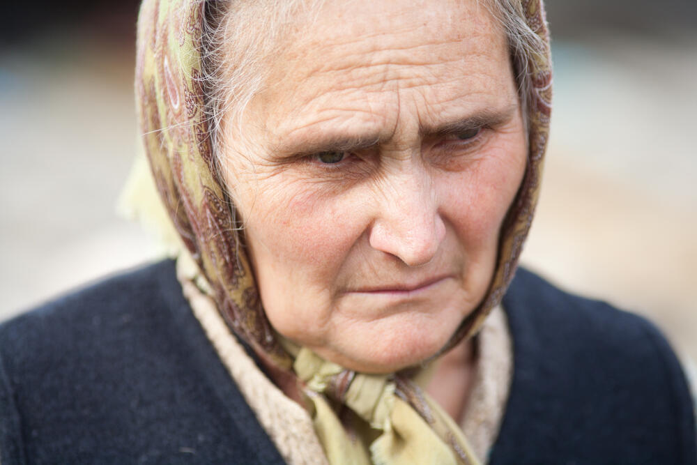 Baka, Starija žena