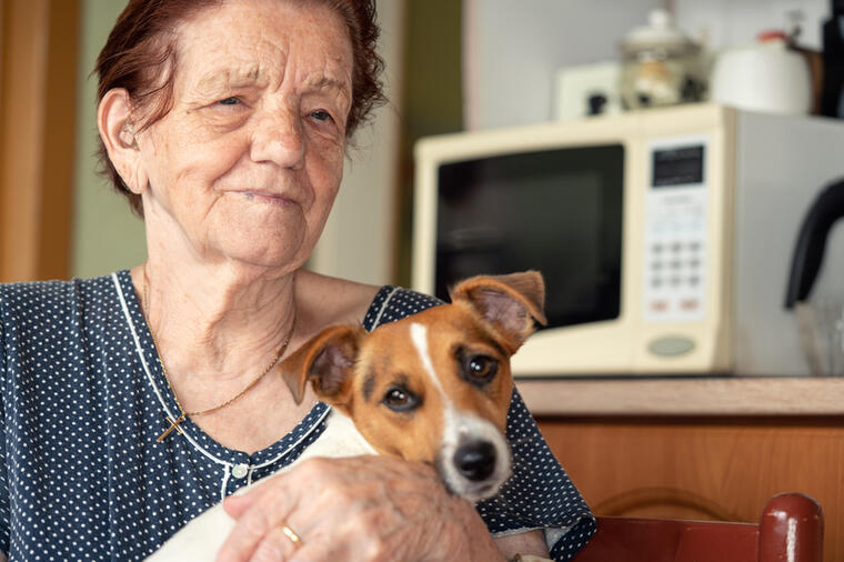 Ušteđevinu ostavljam psima, deca su me za srce ujela: Život sam im dala, sad kad su stabilni, odbacili su me kao otirač