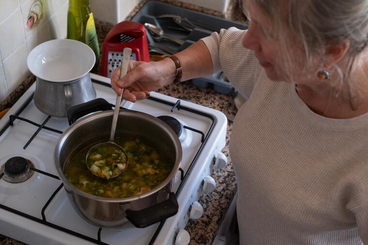 10 navika naših mama i baka koje su najzaslužnije za sreću čoveka: A danas ih svi ismevaju i čudne su im