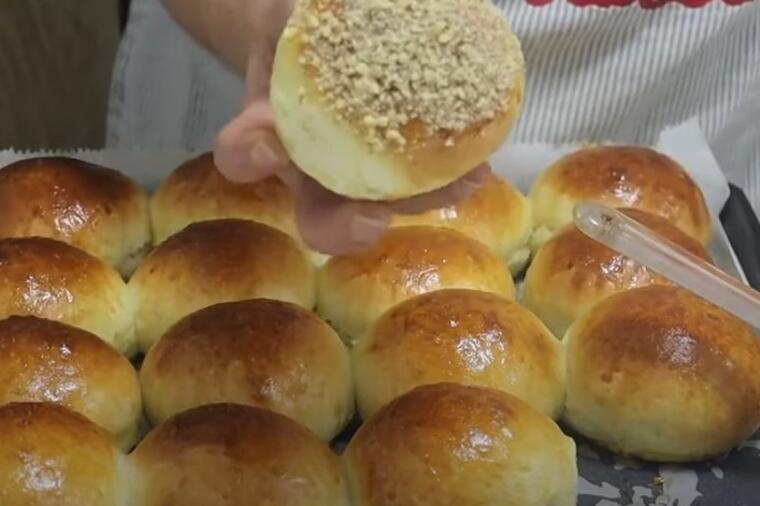 Stari recept za Vasilice, kolač koji se sprema za Mali Božić: Da vam godina bude berićetna, napravite ih ovako