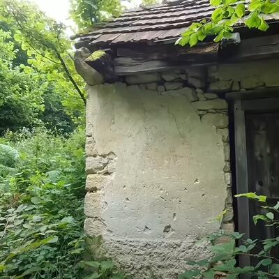 Staru kamenu kuću iz 1957. godine pretvorio u kutak za odmor duše i tela: Bila je zarasla i sasvim uništena, a onda...