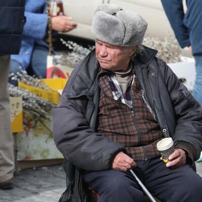 Nišlijka oca smestila u starački dom, pa dobila pismo: Kćeri moja, od 3 kile sam te dizao, a sad kad je meni najteže...